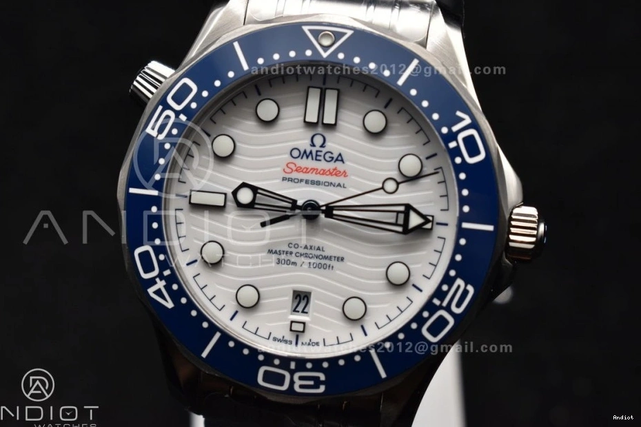 Dial SS A2824 Diver Seamaster Ceramic 300M Edition Blue VSF Bezel 1:1 White SS Best Bracelet on 0404